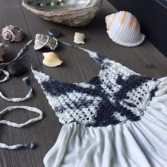 Billabong Tops - Billabong halter top